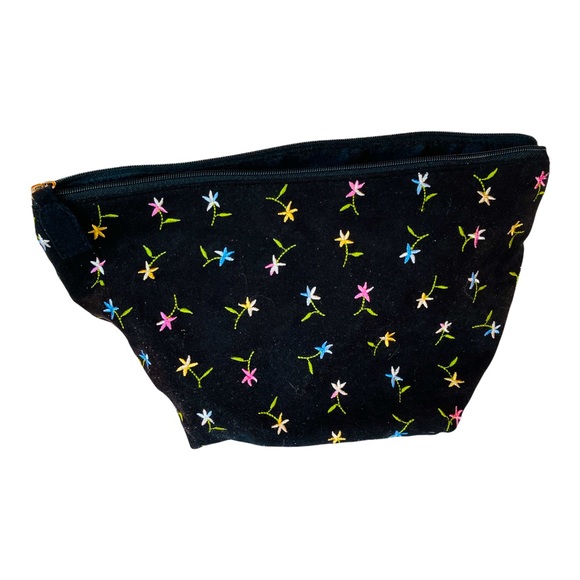 NWOT Susan Faris Small Zip Clutch Bag Black Suede Floral Embroidered - Picture 3 of 4